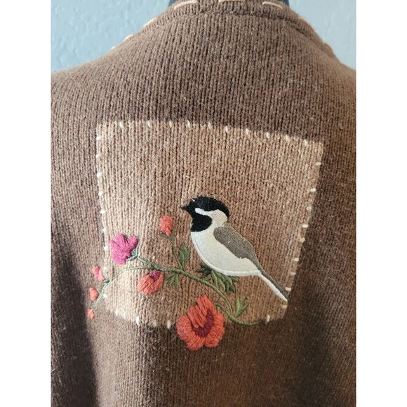 Croft & Barrow patchwork cardigan sweater featuring embroidered nature scenes 2X - Picture 9 of 14